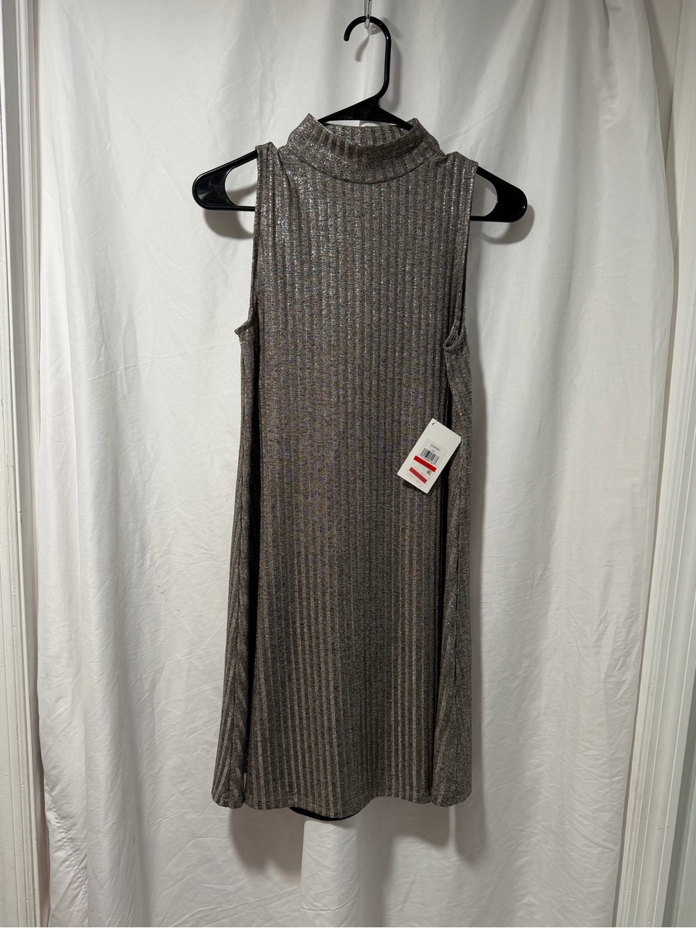 Kensie Metallic Ribbed Mock Neck Sleeveless Dress in Silver-Gray